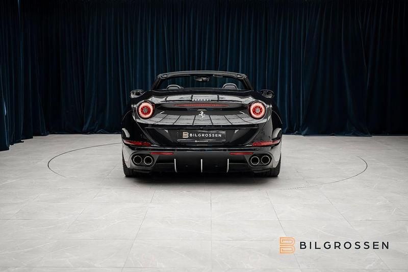 Gebraucht Ferrari California 560 PS (411 kW) 2015 Beige Cabrio