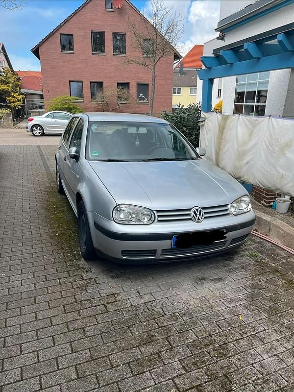 Gebraucht VW Golf IV 75 PS (55 kW) 2002 Silber Kleinwagen