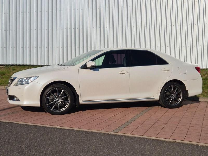 Gebraucht Toyota Camry 178 PS (130 kW) 2011 Weiß Limousine
