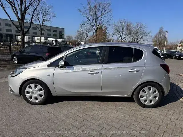 Gebraucht Opel Corsa Edition 90 PS (66 kW) 2015 Argon silber/ice silver (m2) Kleinwagen