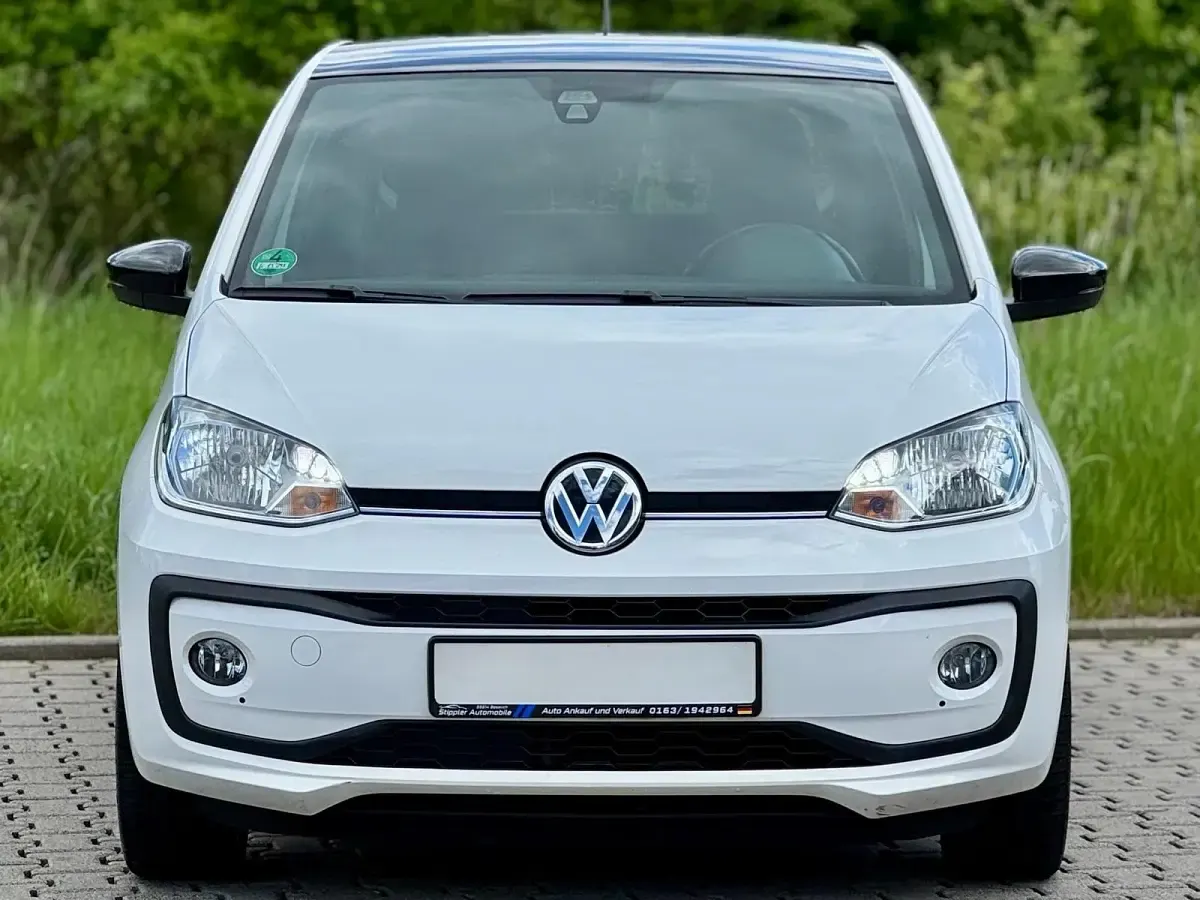 Gebraucht VW up! CLUB 60 PS (44 kW) 2017 Weiß Kleinwagen