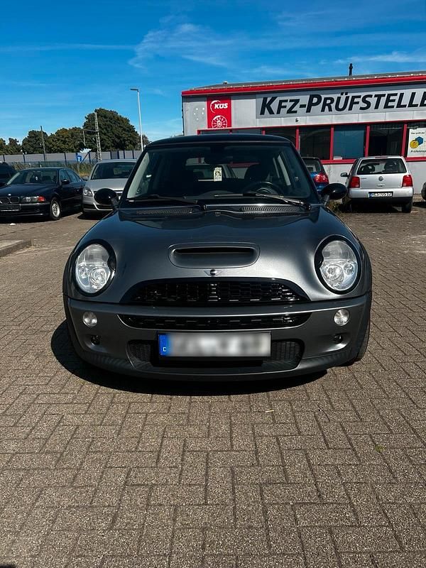Grau Gebraucht 2003 Mini Cooper Kleinwagen | 3.700 € (Teuer) - Bild 1/4