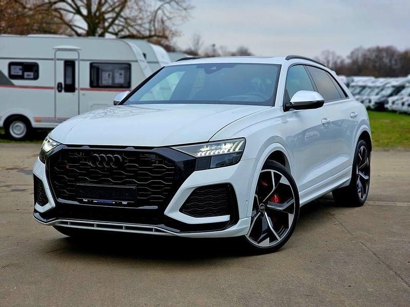 Weiß (metallic) Gebraucht 2024 Audi RS Q8 Sport SUV | 116.880 € (Superpreis) - Bild 1/4