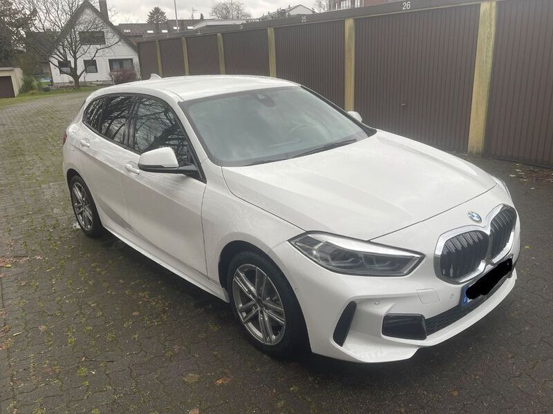 Weiß Gebraucht 2020 BMW 118 M Sport Kleinwagen | 22.500 € (Guter Preis) - Bild 1/4
