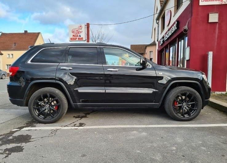 Schwarz Gebraucht 2012 Jeep Grand Cherokee Overland SUV | 12.500 € (Fairer Preis) - Bild 1/4