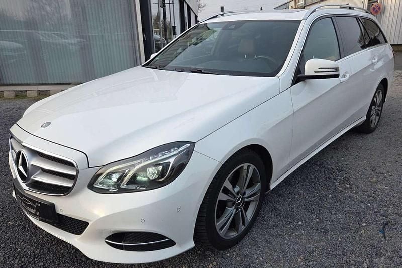Gebraucht Mercedes E250 204 PS (150 kW) 2014 Weiß Kombi