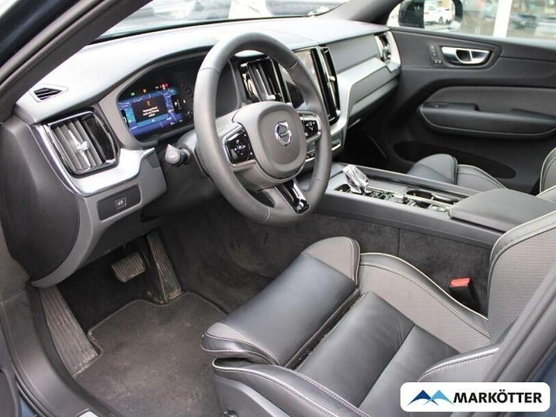 Gebraucht Volvo XC60 Plus 197 PS (144 kW) 2024 Blau SUV