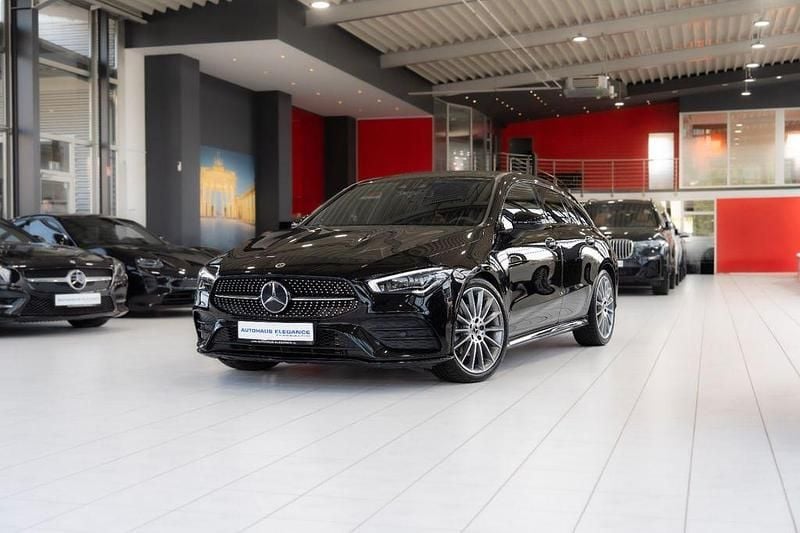 Andere Gebraucht 2023 Mercedes CLA220 AMG line Limousine | 32.480 € (Superpreis) - Bild 1/4