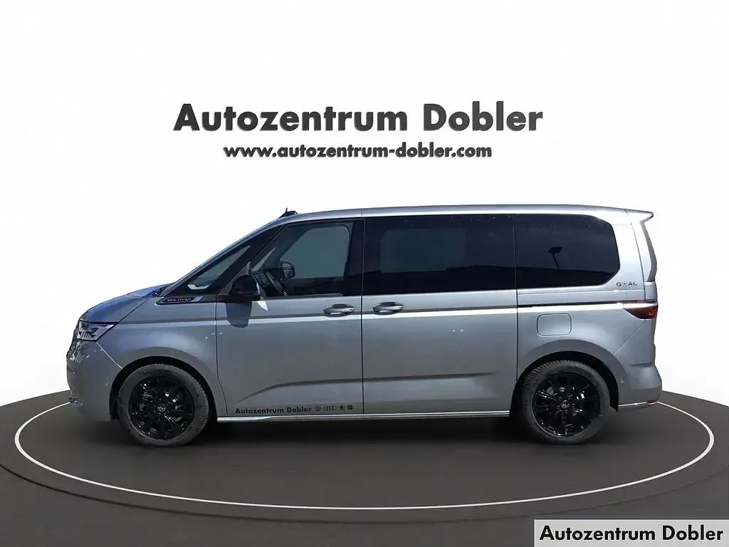 Gebraucht VW Multivan 177 PS (130 kW) 2025 Silber Van / Kleinbus