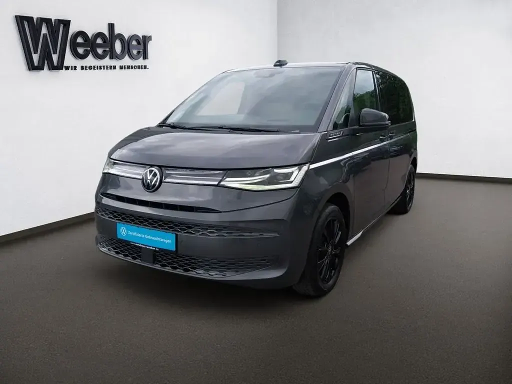 Gebraucht VW Multivan Style 150 PS (110 kW) 2023 Grau Van / Kleinbus