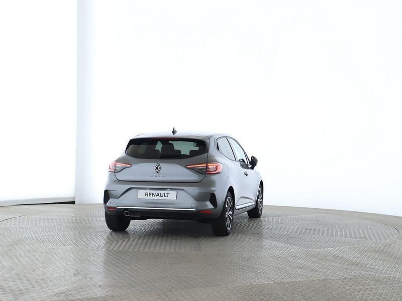 Gebraucht Renault Clio V Techno 91 PS (66 kW) 2025 Grau Limousine