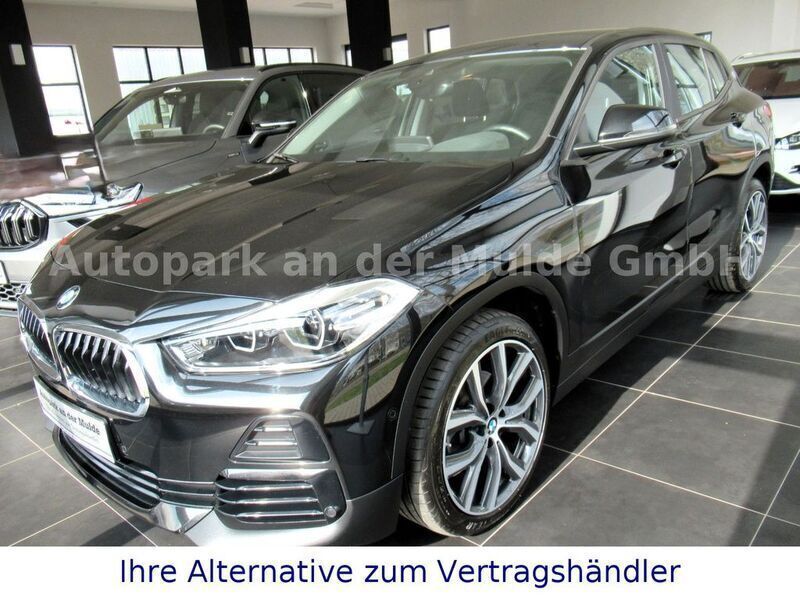 Schwarz Gebraucht 2021 BMW X2 Sport Line SUV | 29.490 € (Etwas zu teuer) - Bild 1/4