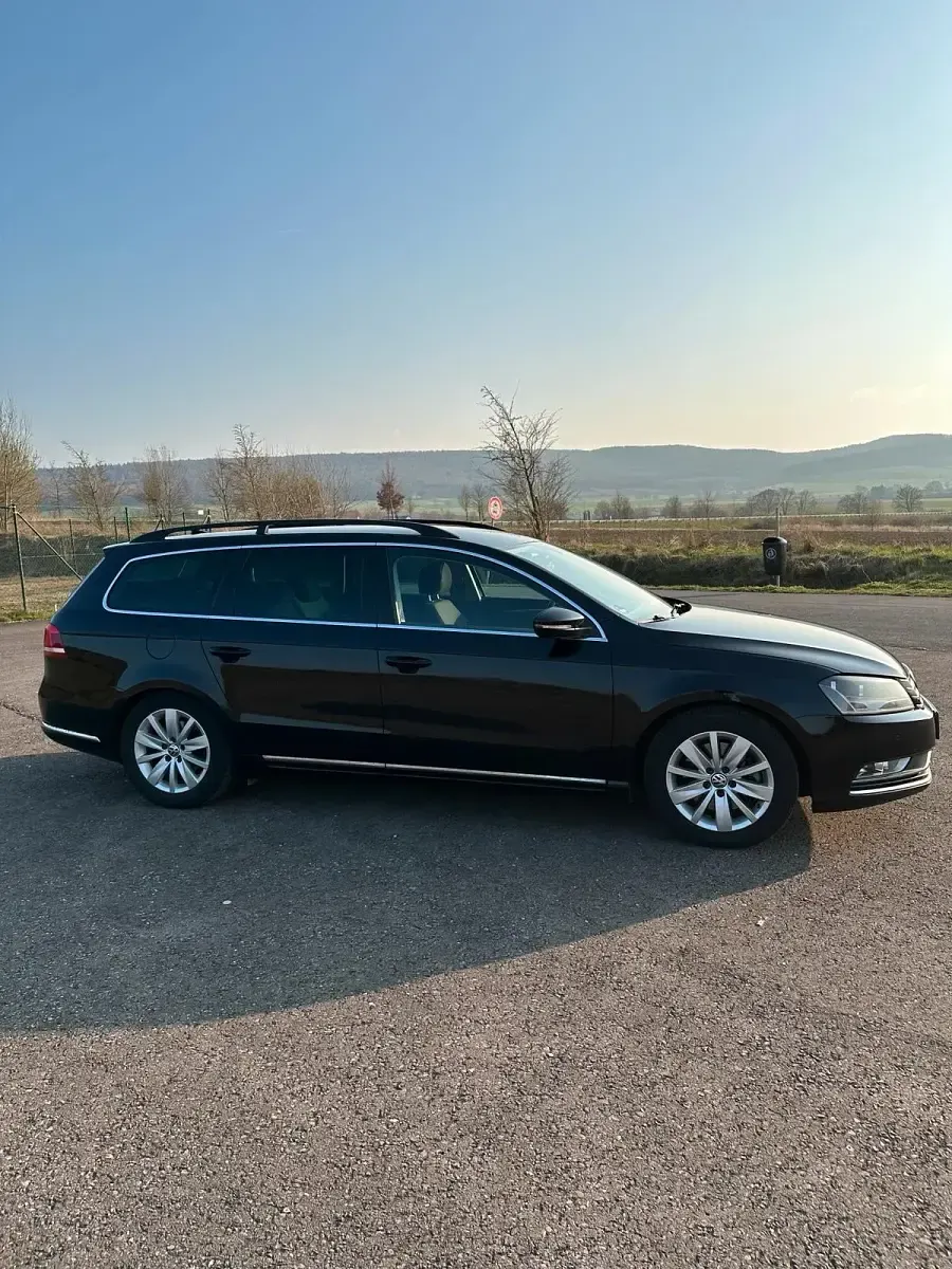 Gebraucht VW Passat 140 PS (102 kW) 2012 Schwarz Kombi