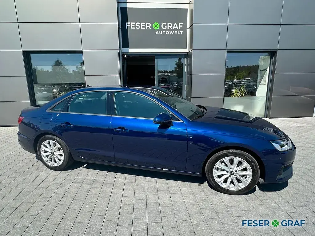 Gebraucht Audi A4 Ambiente 204 PS (150 kW) 2023 Navarrablau metallic Limousine