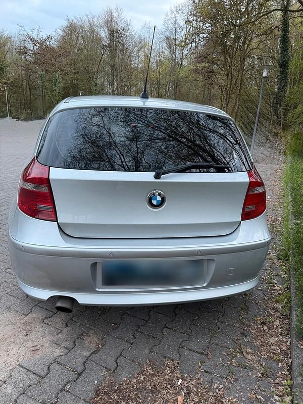 Gebraucht BMW 118 143 PS (105 kW) 2007 Silber Kleinwagen