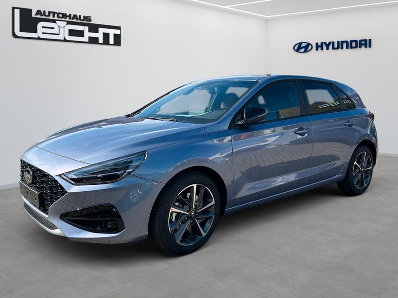 Blau Neu 2024 Hyundai i30 Advantage Limousine | 26.490 € (Teuer) - Bild 1/4