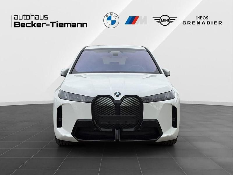 Neu BMW iX Exclusive 300 kW (408 PS) 2026 Weiß SUV