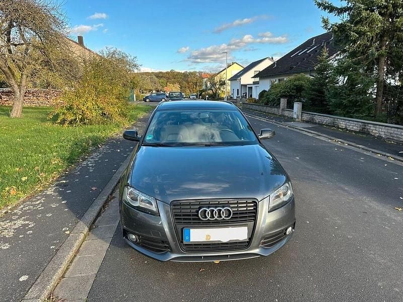 Gebraucht Audi A3 S-Line 125 PS (91 kW) 2012 Grau Limousine
