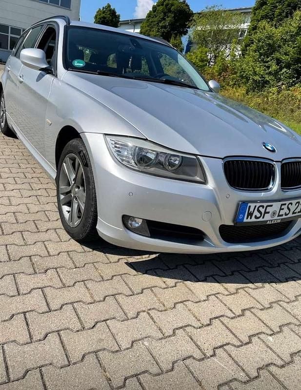 Gebraucht 2011 BMW 318 Kombi | 5.000 € (Guter Preis) - Bild 1/4