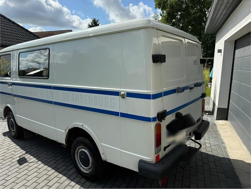 Second-hand VW LT 94 CP (69 kW) 1993 Alb Monovolum