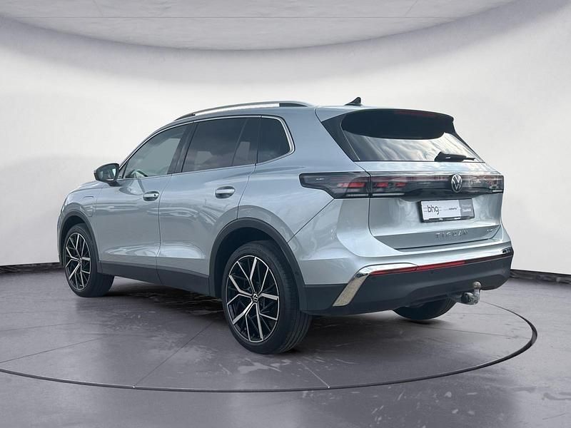 Gebraucht VW Tiguan Elegance 272 PS (200 kW) 2024 Silber SUV