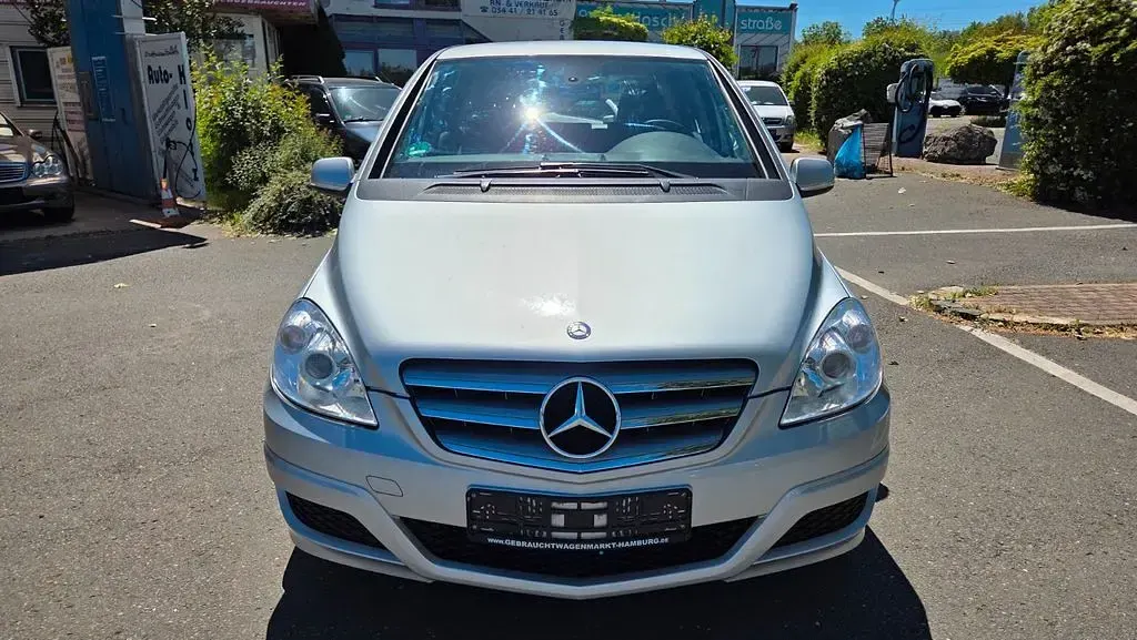 Gebraucht Mercedes B160 95 PS (69 kW) 2010 Silber Kleinwagen