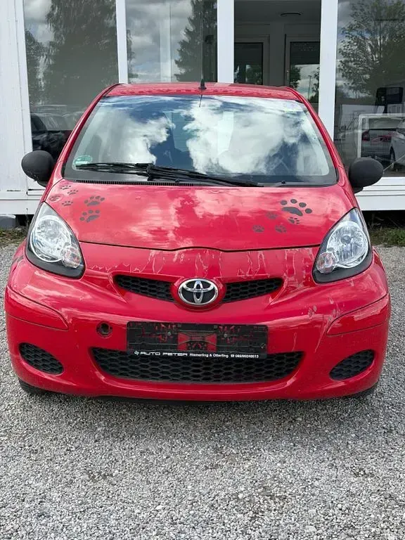 Gebraucht Toyota Aygo Basis 68 PS (50 kW) 2009 Rot Kleinwagen
