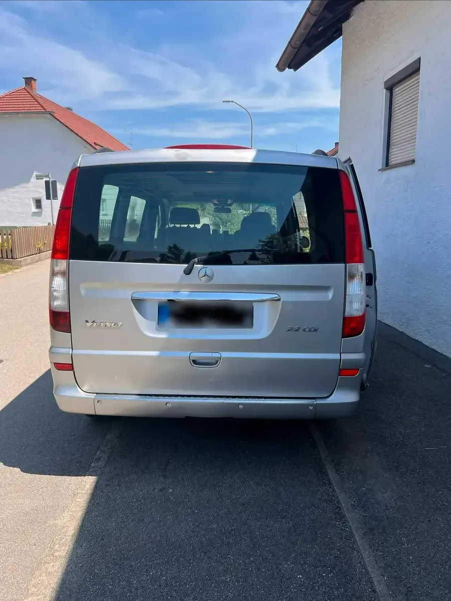 Gebraucht Mercedes Viano 150 PS (110 kW) 2005 Silber Van / Kleinbus