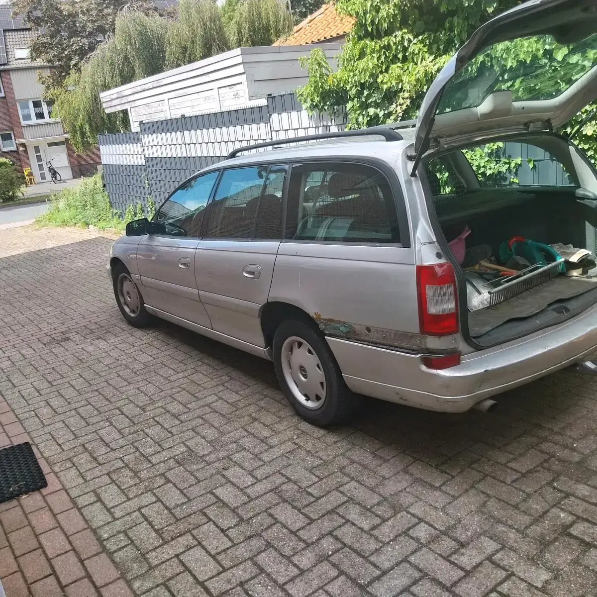 Gebraucht Opel Omega 144 PS (105 kW) 2003 Silber Kombi