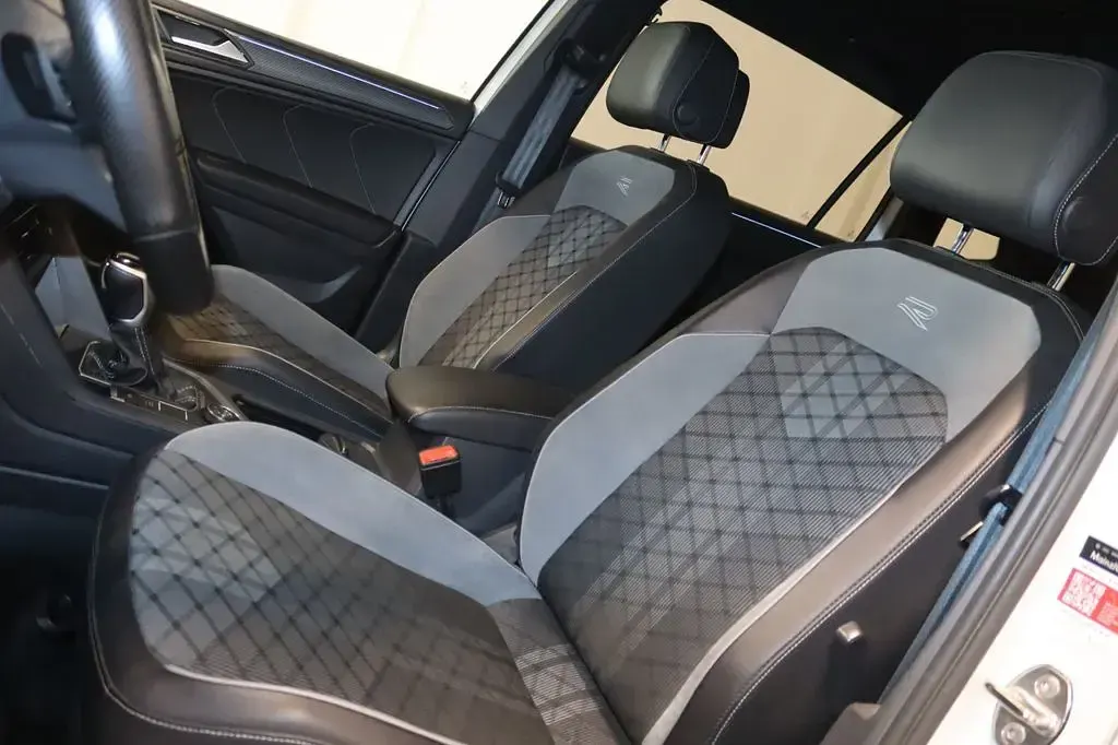 Gebraucht VW Tiguan Allspace R-line 200 PS (147 kW) 2022 Weiß SUV