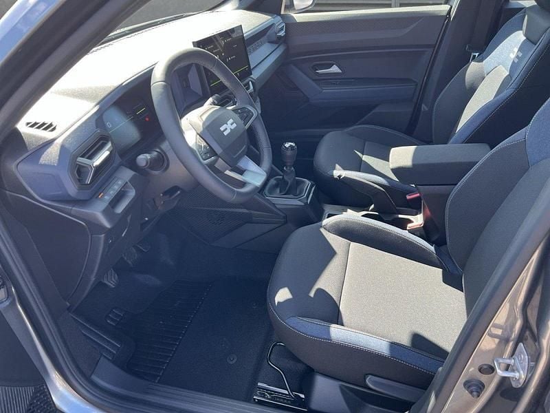 Neu Dacia Duster Expression 101 PS (74 kW) 2025 Dolomitgrau SUV