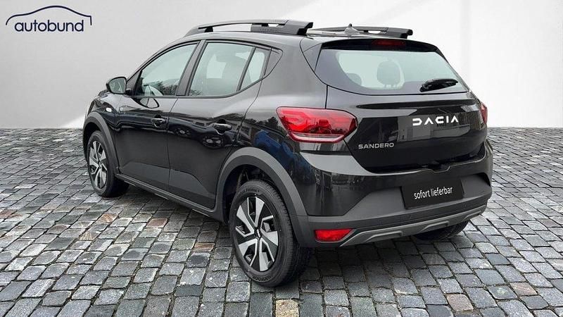 Neu Dacia Sandero Expression 91 PS (66 kW) 2025 Schwarz SUV