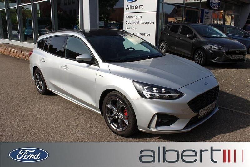 Gebraucht Ford Focus ST-Line 155 PS (114 kW) 2020 Silber Limousine