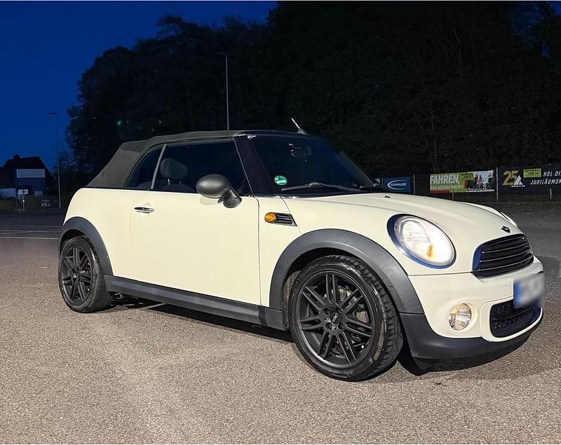 Gebraucht Mini Cooper Cabriolet 102 PS (75 kW) 2011 Beige Cabrio