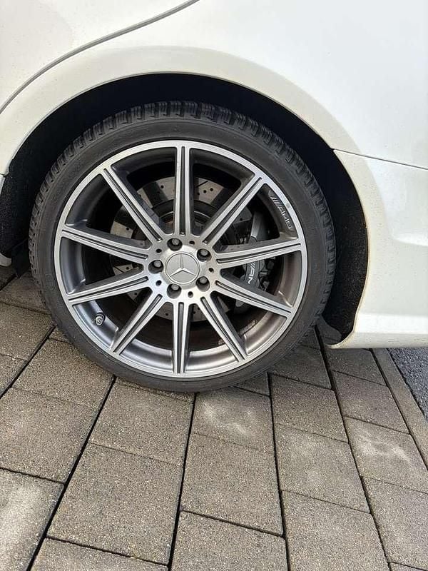 Gebraucht Mercedes CLS63 AMG AMG 525 PS (386 kW) 2013 Weiß Kombi