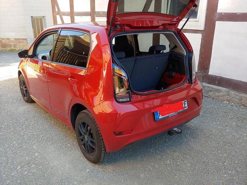 Gebraucht VW e-up! 61 kW (83 PS) 2023 Rot Kleinwagen