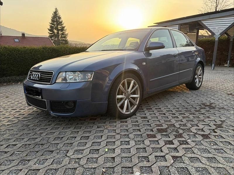 Gebraucht Audi A4 220 PS (161 kW) 2002 Blau Limousine