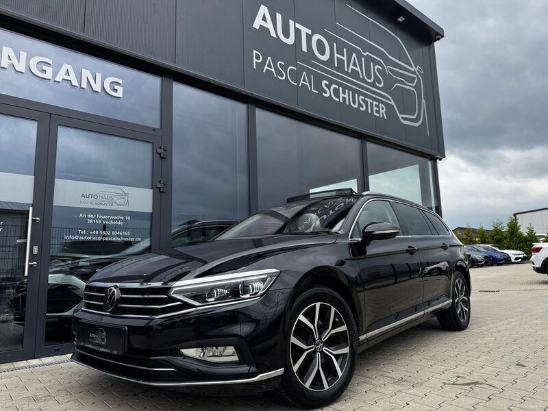 Deep black perleffekt Gebraucht 2021 VW Passat Elegance Kombi | 23.490 € (Fairer Preis) - Bild 1/4