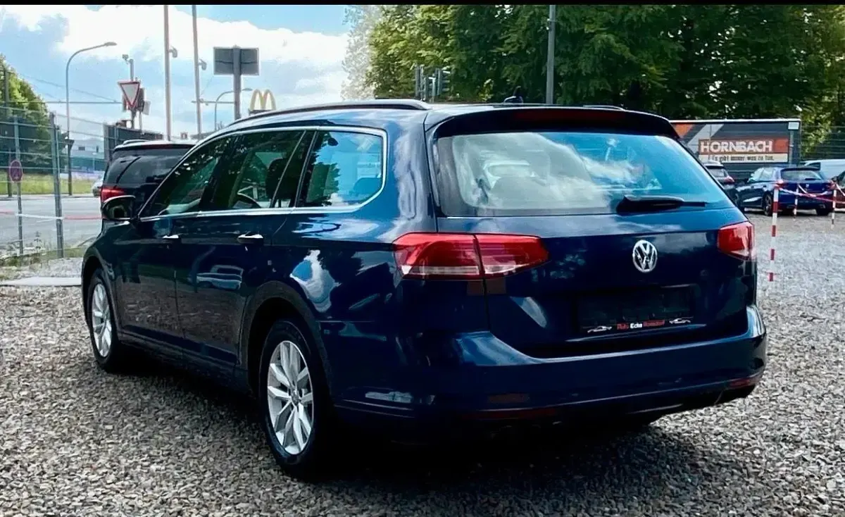 Gebraucht VW Passat 190 PS (139 kW) 2015 Blau Kombi