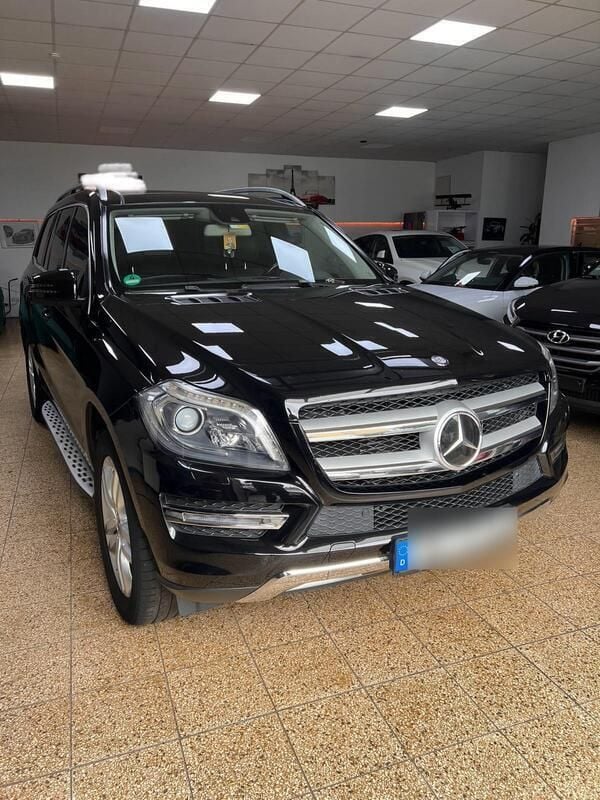Schwarz Gebraucht 2014 Mercedes GL350 SUV | 25.950 € (Guter Preis) - Bild 1/4