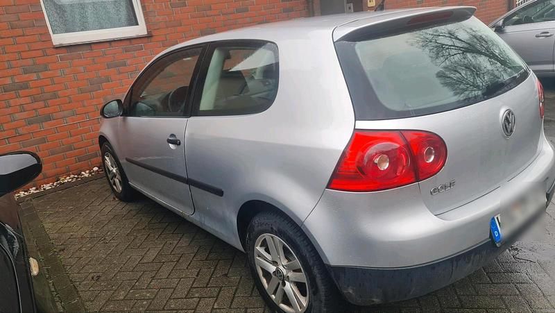 Gebraucht VW Golf VI 75 PS (55 kW) 2009 Silber Kleinwagen