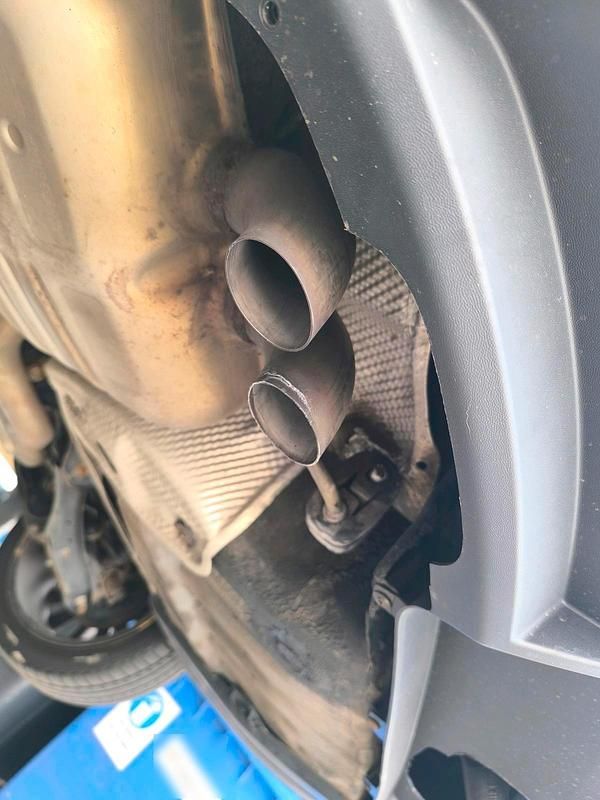 Gebraucht Skoda Superb LAURIN & KLEMENT 190 PS (139 kW) 2016 Braun Kombi