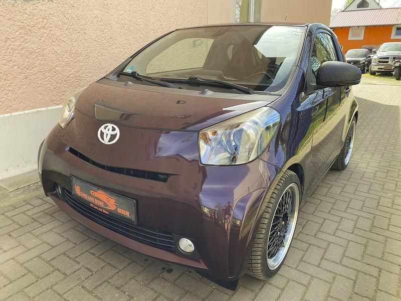 Gebraucht Toyota iQ 68 PS (50 kW) 2009 Violett Kleinwagen