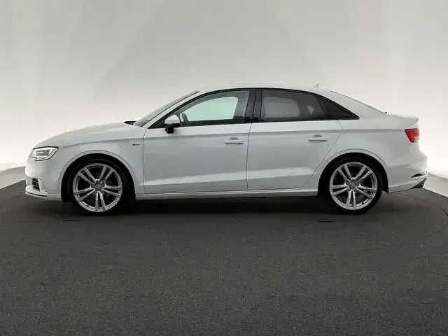 Gebraucht Audi A3 S-Line 150 PS (110 kW) 2018 Weiß Limousine