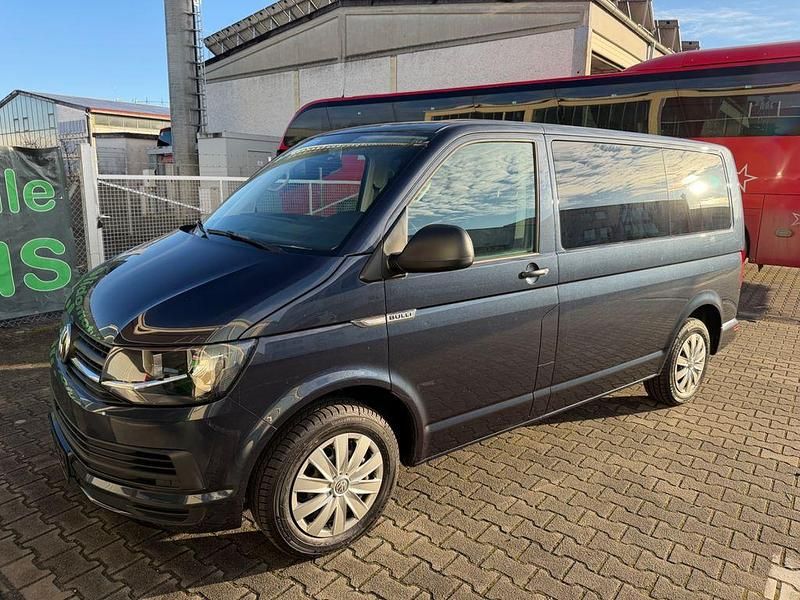 Blau Gebraucht 2017 VW Multivan Van | 26.990 € (Superpreis) - Bild 1/4