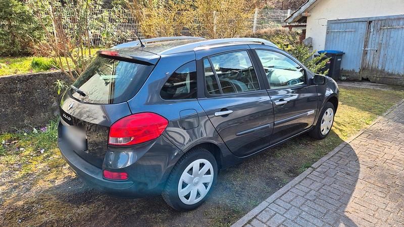 Gebraucht Renault Clio GrandTour 75 PS (55 kW) 2009 Grau Kombi