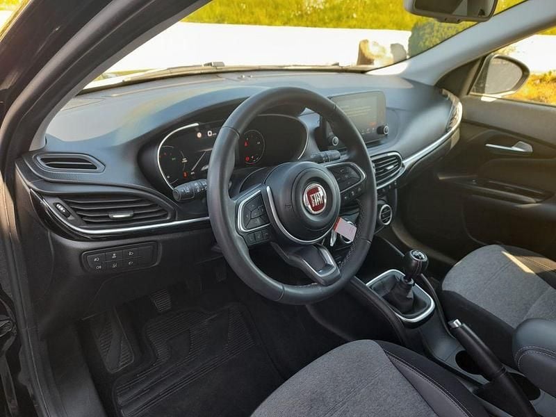 Gebraucht Fiat Tipo Cross 131 PS (96 kW) 2021 Schwarz Limousine