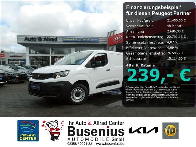 Gebraucht Peugeot Partner Premium 102 PS (75 kW) 2022 Icy white (weiss) Van / Kleinbus