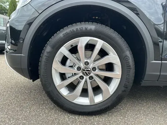 Gebraucht VW T-Roc Style 150 PS (110 kW) 2025 Schwarz SUV