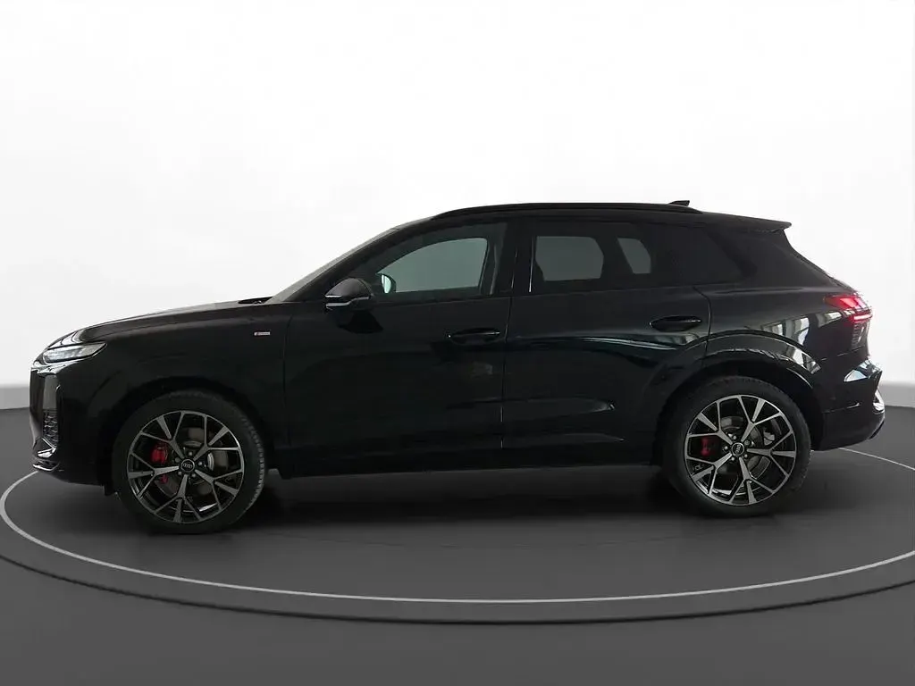 Neu Audi Q3 Sport 193 PS (141 kW) 2026 Schwarz SUV